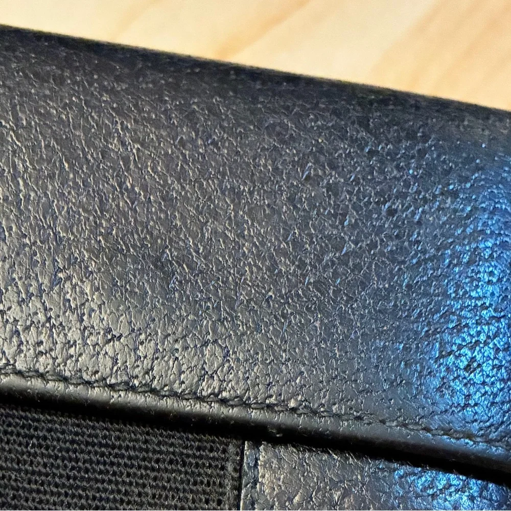 Black Leather Gucci Wallet